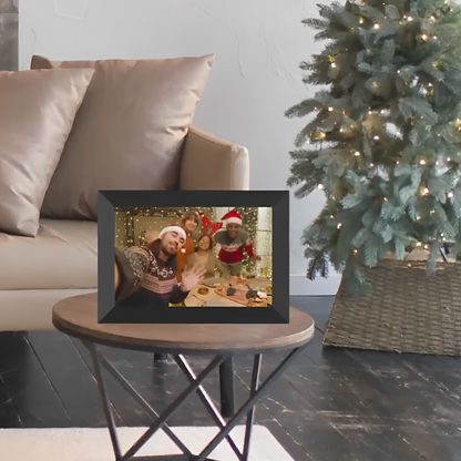 Digital Photo/ Video Frame with Instant Sharing